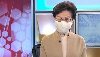 khoe co ca dong tien mat o nha truong dac khu hong kong hung bao chi trich du doi