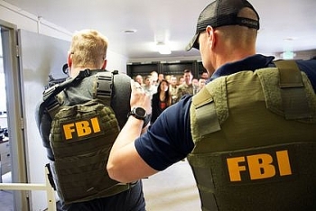 fbi bat dau co dong thai vao cuoc dieu tra bau cu my