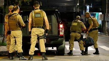 brazil mo chien dich tan cong chua tung co vao cac bang nhom cuop ngan hang