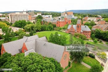 ba truong dai hoc hang dau hoa ky phai so tan khan cap vi bi doa danh bom