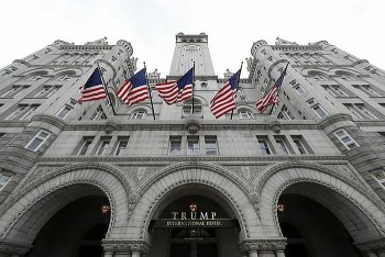 cong ty cua ong trump dat duoc thoa thuan ban khach san o washington dc 375 trieu usd
