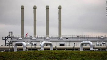 Đức vừa xác nhận đình chỉ Nord Stream-2, giá khí đốt EU tăng vọt