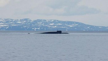 tau ngam hat nhan ham doi phuong bac phong ngu loi o bien barents