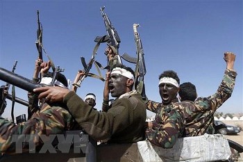 Houthi phóng tên lửa đạn đạo về phía Saudi Arabia