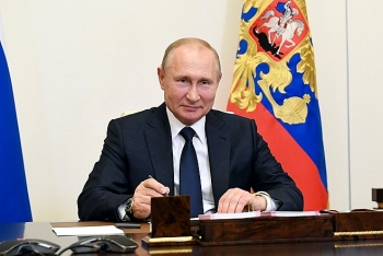 tong thong putin chi thi tiem chung vaccine phong covid 19 hang loat vao tuan toi
