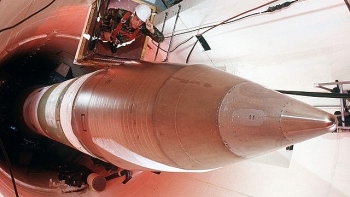 video can canh suc manh khung khiep cua vu khi hat nhan my