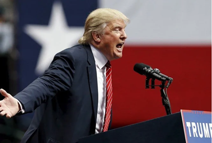 nguoi ung ho ong trump vac sung bao vay nha truong ban bau cu michigan doi dao nguoc ket qua bau cu