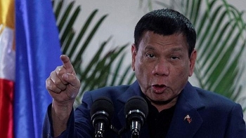 Tổng thống Philippines "đề nghị táo bạo" rằng sẽ từ chức nếu có người chứng minh ông nhận hối lộ khi đương nhiệm