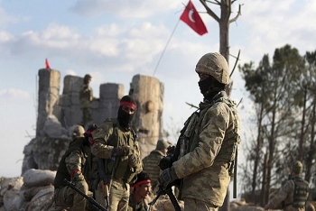Phiến quân do Thổ Nhĩ Kỳ hậu thuẫn dồn dập nã pháo vào lực lượng dân chủ Syria