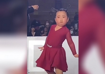 video than thai ngut troi cua be gai trong cuoc thi khieu vu khien dan mang nghieng nga