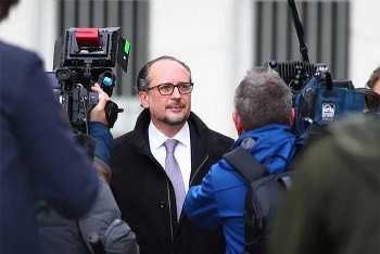 thu tuong ao bat ngo roi ghe lanh dao sau 2 thang nam quyen