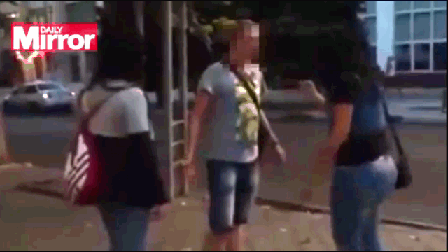 video cho c ghe o nguo i phu nu tren pho nam thanh nien bi na n nhan dam guc