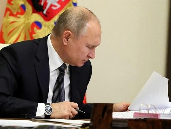 Ông Putin ký luật mới, không cho phép có 'tổng thống' nào khác ở Nga