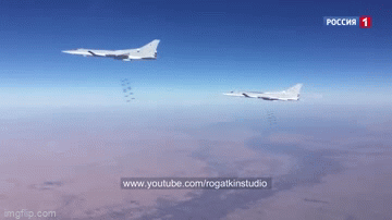 Cận cảnh 2 máy bay Tu-22M3 của Nga dội bom tiêu diệt khủng bố ở Syria