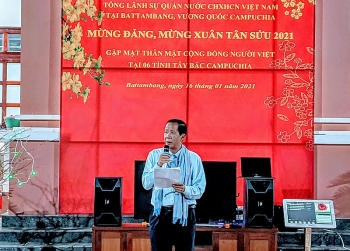 gap mat cong dong nguoi viet tai 8 tinh tay bac campuchia