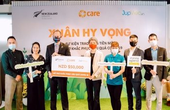 dai su quan new zealand va to chuc care quoc te tai viet nam ho tro tien mat cho 350 lao dong giup viec