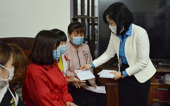 bac ninh trao 1700 suat qua toi nguoi lao dong kho khan khong the ve que don tet