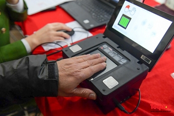 dua vao hoat dong he thong co so du lieu quoc gia ve dan cu va can cuoc cong dan tu 252