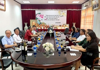 nguoi viet tai lao se to chuc nhieu hoat dong thiet thuc cho cong dong va huong ve to quoc