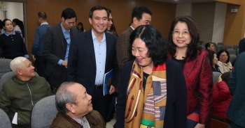 chu tich bui thi minh hoai du hoi nghi lay y kien cu tri noi cu tru doi voi nguoi ung cu dai bieu quoc hoi