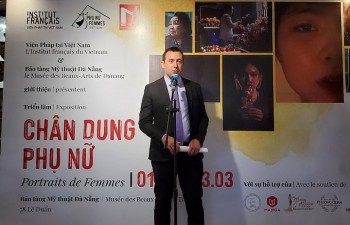 15 nghe si tre ke cau chuyen ve nguoi phu nu viet nam qua anh