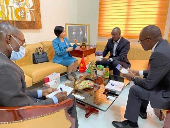 thuc day quan he huu nghi hop tac giua viet nam va bo bien nga