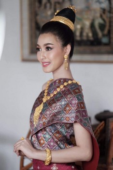 a hau lao xanita savengxok va tinh yeu voi viet nam