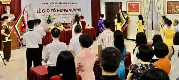 kieu bao tu 40 quoc gia tren the gioi tham gia ngay quoc to viet nam toan cau 2022