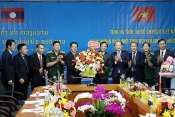 ha tinh chuc tet co truyen bunpimay chinh quyen va nhan dan tinh bolykhamxay lao