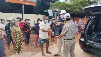 nghia dong bao giua tam dich tai tinh preah sihanouk campuchia