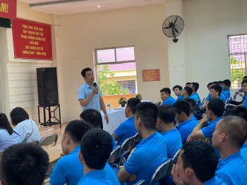 tu van huong nghiep gioi thieu viec lam cho hoc vien truoc khi tai hoa nhap cong dong