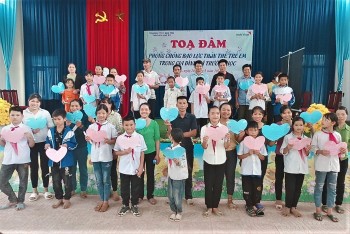 phong chong bao luc than the tre em trong gia dinh va truong hoc