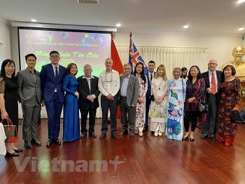 cong dong viet nam tai australia my ung ho quy vaccine phong covid 19