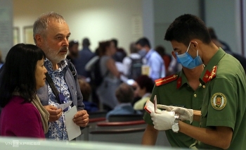 Các loại giấy tờ người nước ngoài đi máy bay nội địa Việt Nam cần bổ sung