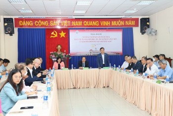 doanh nghiep kieu bao hien ke dua hang viet nam ra nuoc ngoai