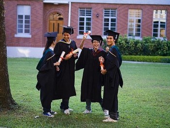 10 hoc bong du hoc tai ma roc nam 2022