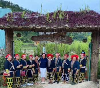 australia tang cuong ho tro cac doanh nghiep va cong dong tai lao cai