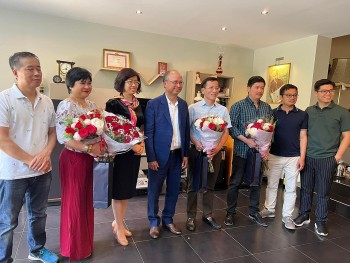 ky niem 97 nam ngay bao chi cach mang viet nam tai phap
