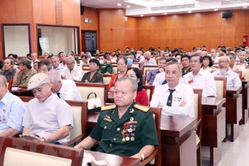 tphcm gap mat cuu chuyen gia giup campuchia giai doan 1979 1989