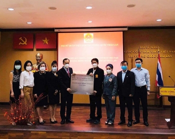 cong dong nguoi viet nam tai thai lan ung ho hon 1 ti dong cho quy vaccine covid 19