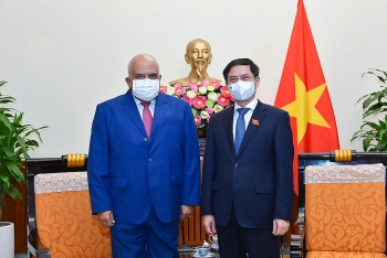 tiep tuc cung co va that chat hon nua quan he huu nghi truyen thong dac biet viet nam cuba