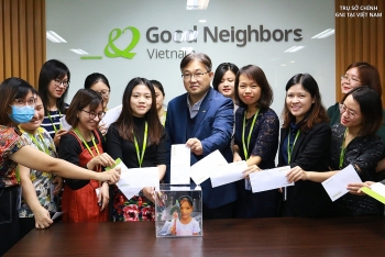 to chuc gni ho tro 120 trieu dong cho nguoi dan huyen tuyen hoa quang binh bi lu lut