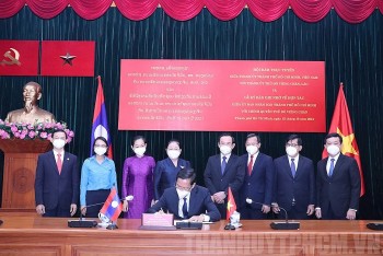 TP Hồ Chí Minh và Viêng Chăn (Lào): đẩy mạnh hợp tác các sở, ban, ngành và đoàn thể hai địa phương