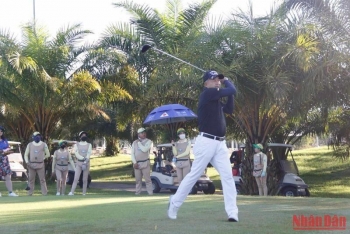 vientiane gan 200 van dong vien tham du giai golf huu nghi viet nam lao 2022