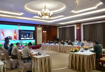 tiep tuc day manh hop tac quoc phong viet nam singapore