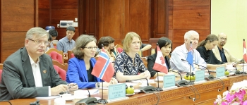 dai su cac nuoc g4 tim hieu ve cong tac binh dang gioi ton giao tai dak lak