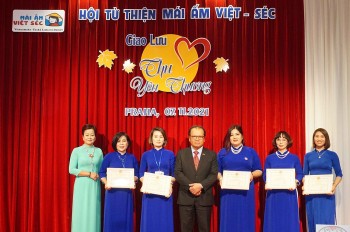 Hội “Mái ấm Việt-Séc” lan toả hoạt động từ thiện trong đêm giao lưu "Thu yêu thương 2021"