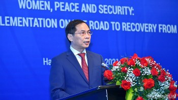 phu nu va tre em gai can duoc xem la trung tam trong cac no luc phuc hoi sau dai dich