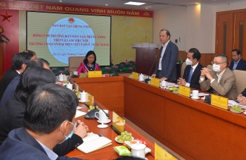 Các Đại sứ, Tổng lãnh sự Việt Nam ở nước ngoài nhiệm kỳ 2021-2024 quyết tâm làm tốt "công tác dân vận đặc biệt”