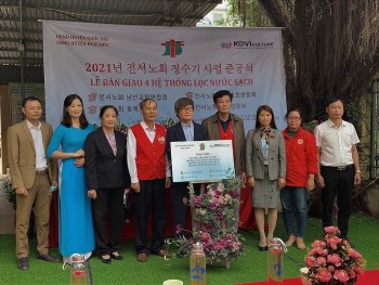 kccc ban giao 4 may loc nuoc cho 4 truong hoc tai huyen quoc oai va hoai duc ha noi